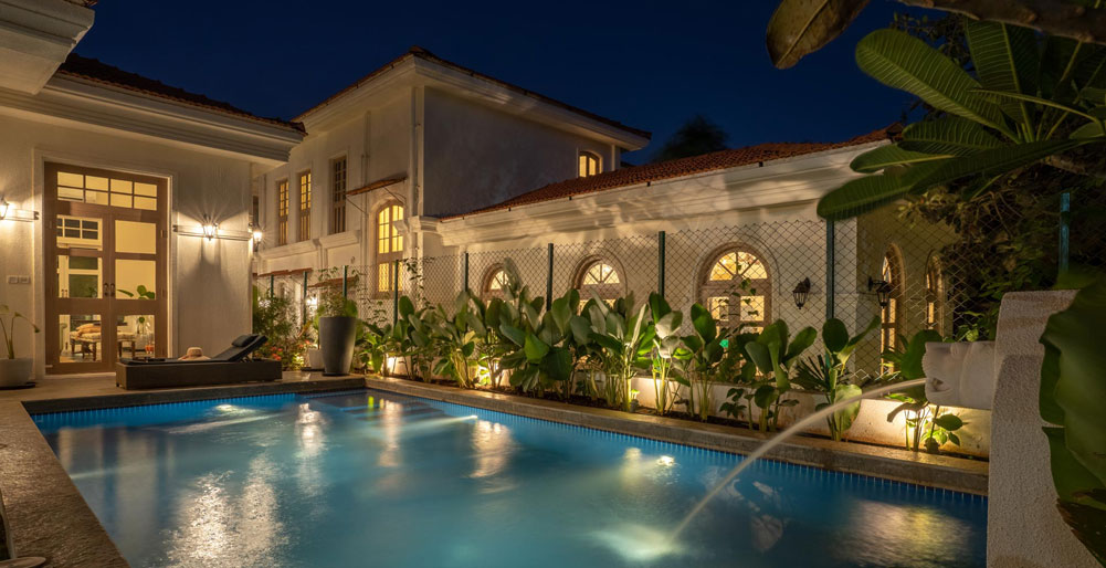 Aurelia - Villa C - Pool view at night